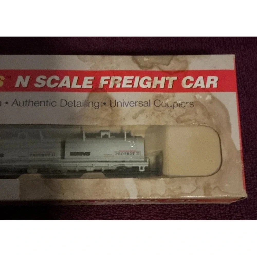 Walthers‎ N Scale Cusion Coil Car Norfolk Southern#168389 Item #932-8255 W/box